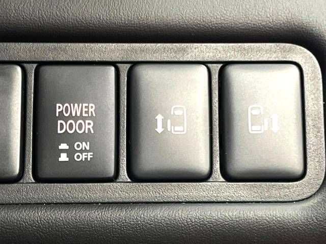 Mitsubishi DELICA D5 2023-05 28243-6