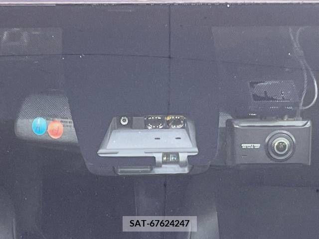 Toyota ESQUIRE 2021-03 390659-2