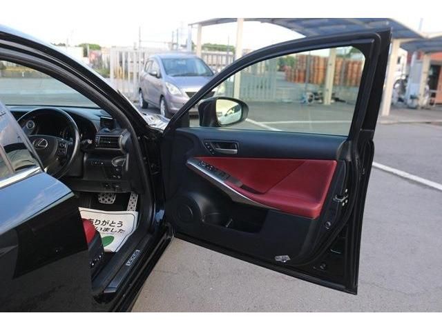 Lexus IS 2016-12 22017-8