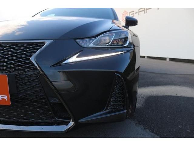 Lexus IS 2016-12 22017-4