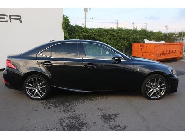 Lexus IS 2016-12 22017-2