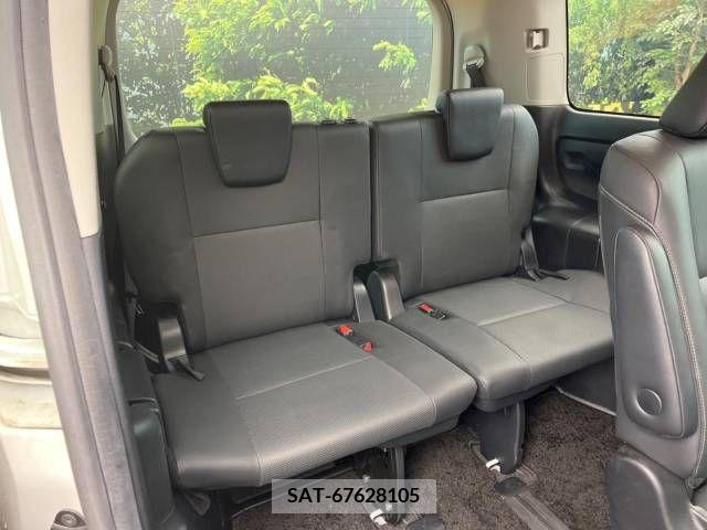Toyota ESQUIRE 2015-09 212431-10