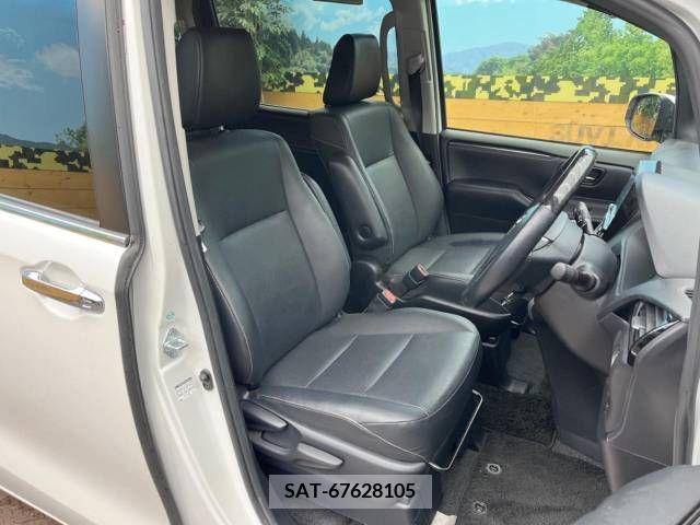 Toyota ESQUIRE 2015-09 212431-8