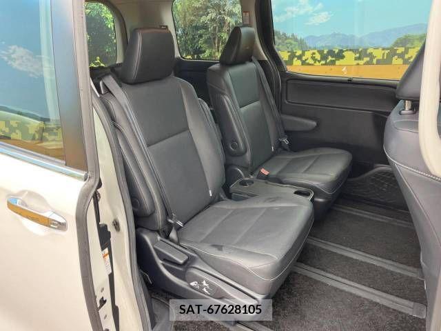 Toyota ESQUIRE 2015-09 212431-9