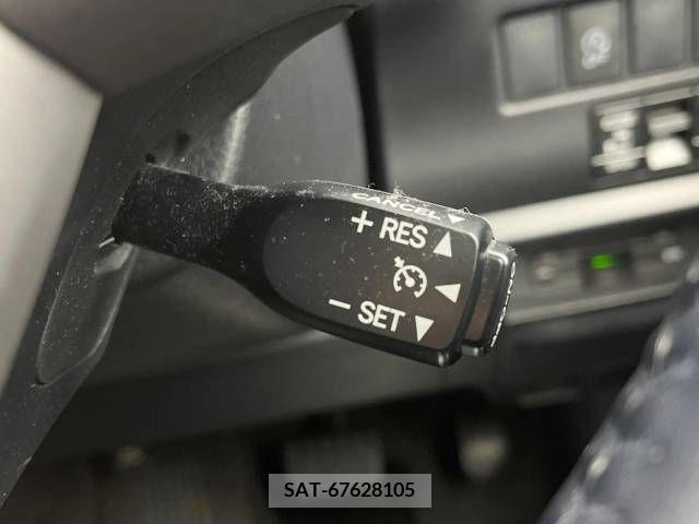 Toyota ESQUIRE 2015-09 212431-7