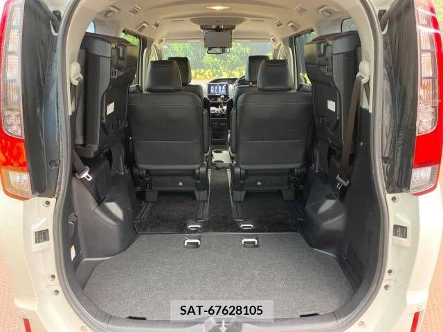 Toyota ESQUIRE 2015-09 212431-11