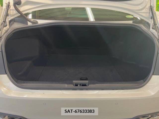 Toyota CROWN SEDAN 2018-06 337616-10