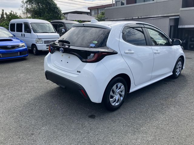 Toyota YARIS 2020-07 12246-4