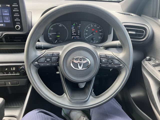 Toyota YARIS 2020-07 12246-12