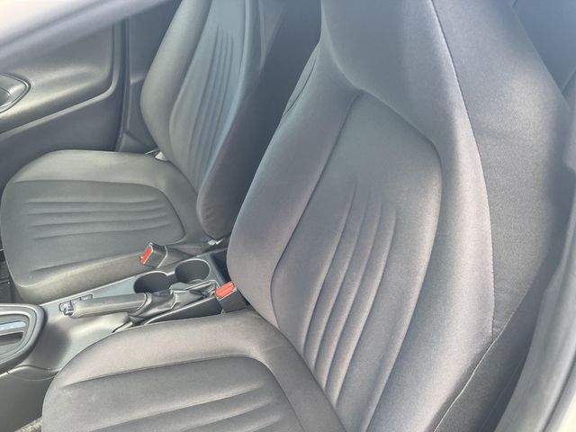 Toyota YARIS 2020-07 12246-27
