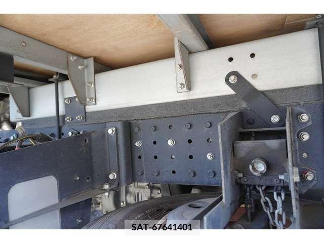 Mitsubishi CANTER 2017-02 263584-10