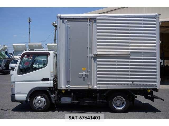 Mitsubishi CANTER 2017-02 263584-2
