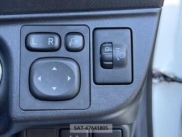 Toyota AQUA 2017-10 314334-6