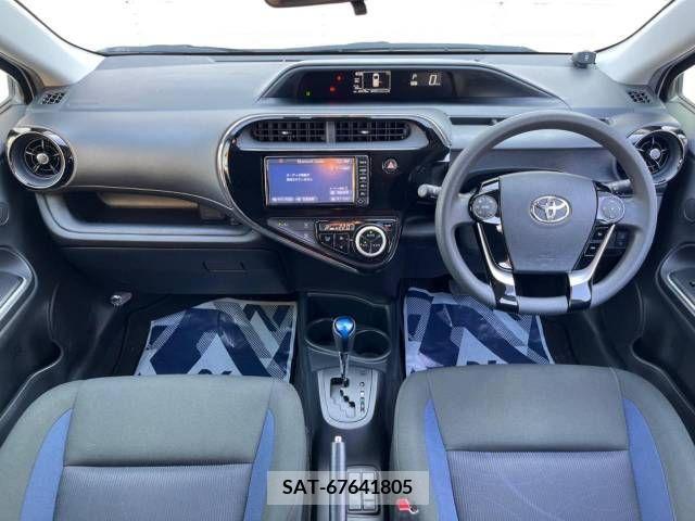 Toyota AQUA 2017-10 314334-1