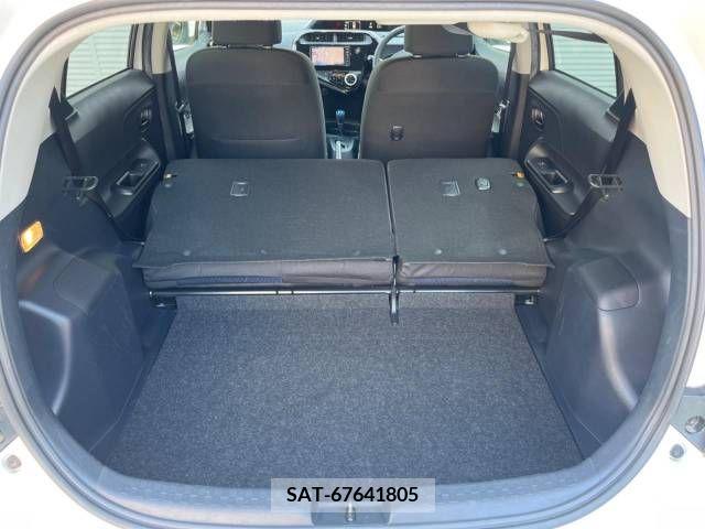 Toyota AQUA 2017-10 314334-17