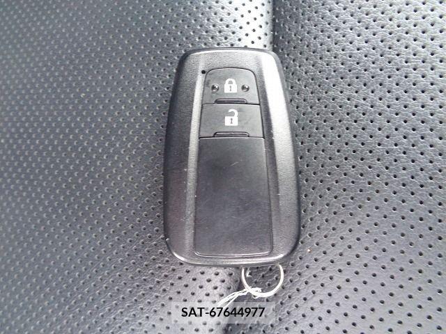 Toyota PRIUS 2020-03 351197-26