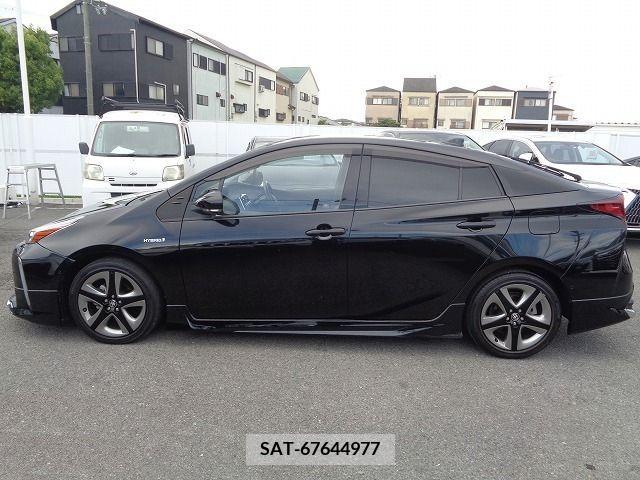 Toyota PRIUS 2020-03 351197-28
