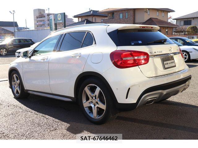 Mercedes Benz GLA-CLASS 2016-02 208428-7
