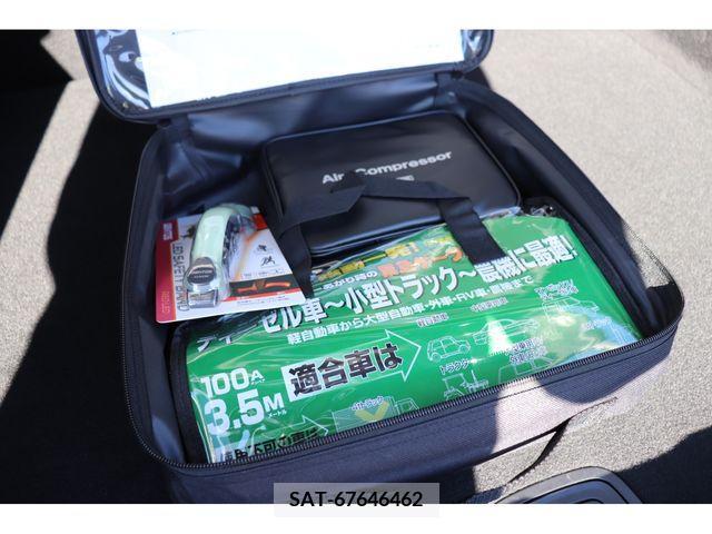 Mercedes Benz GLA-CLASS 2016-02 208428-17
