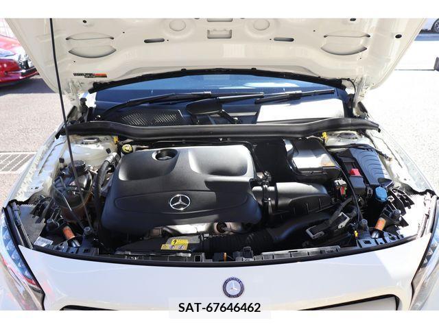 Mercedes Benz GLA-CLASS 2016-02 208428-18