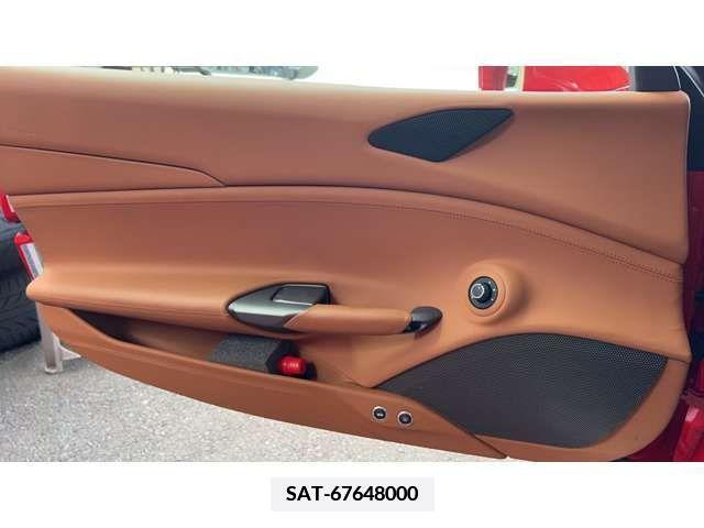 Ferrari 488 GTB 2017-06 386980-16