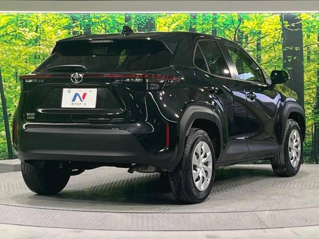 Toyota YARIS CROSS 2023-03 182815-17