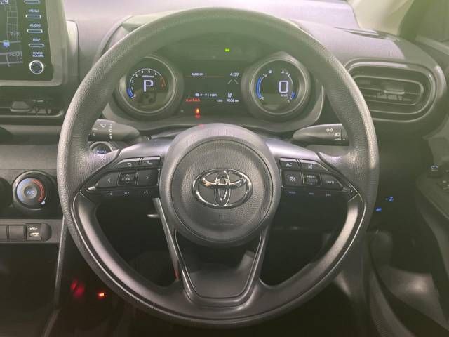 Toyota YARIS CROSS 2023-03 182815-11