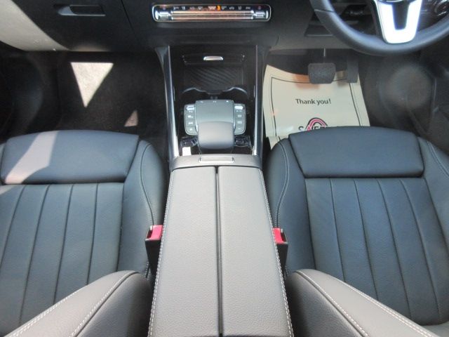 Mercedes Benz GLA-CLASS 2020-10 19447-24