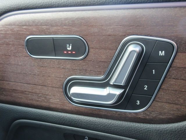 Mercedes Benz GLA-CLASS 2020-10 19447-18