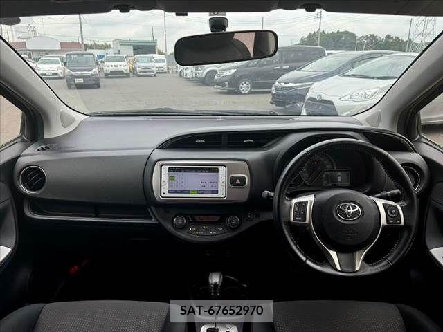 Toyota VITZ 2014-06 314552-1