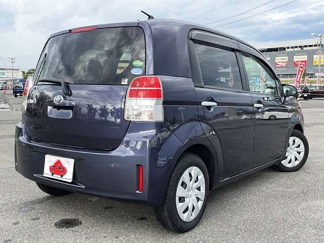 Toyota SPADE 2013-02 6887-2
