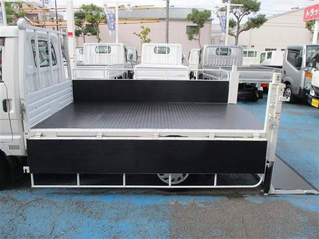 Mazda BONGO TRUCK 2016-06 183264-8