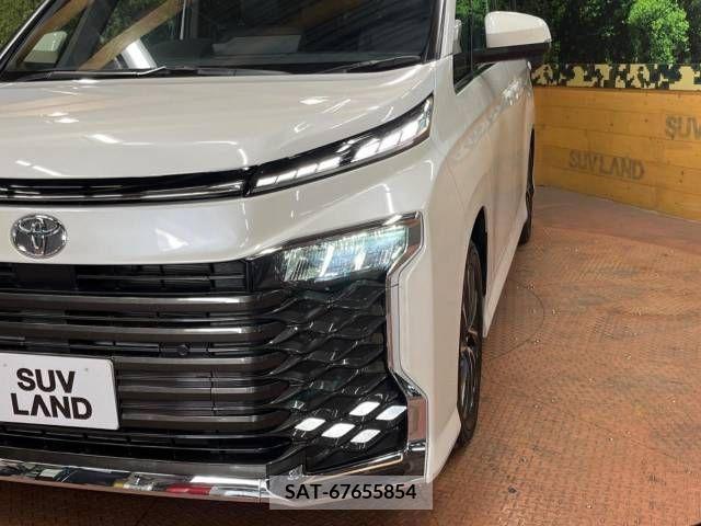 Toyota VOXY 2023-07 231451-12
