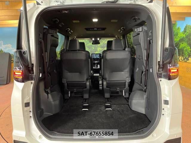 Toyota VOXY 2023-07 231451-10