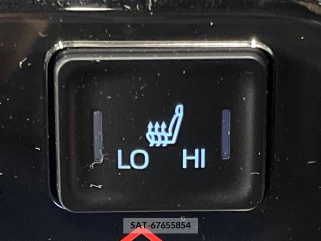 Toyota VOXY 2023-07 231451-5