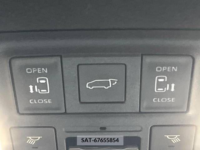 Toyota VOXY 2023-07 231451-4
