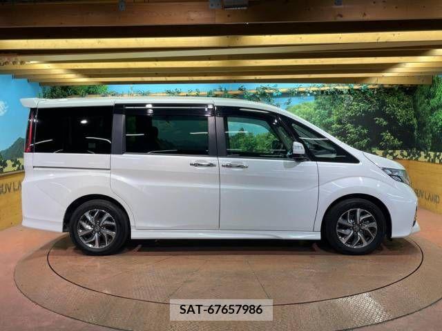 Honda e 2016-12 376720-17