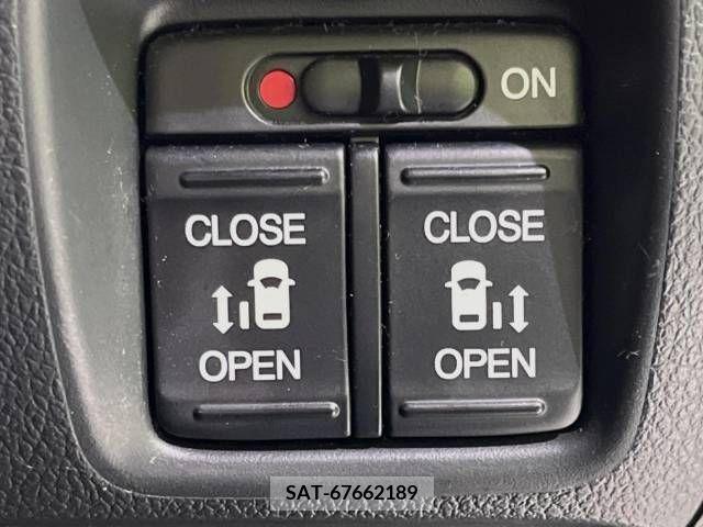 Honda N BOX CUSTOM 2016-04 364979-3