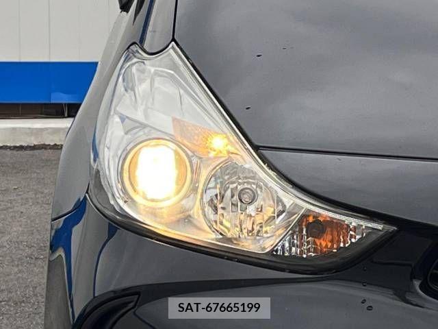 Toyota PRIUS ALPHA 2017-03 250731-12