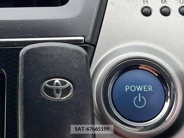Toyota PRIUS ALPHA 2017-03 250731-6