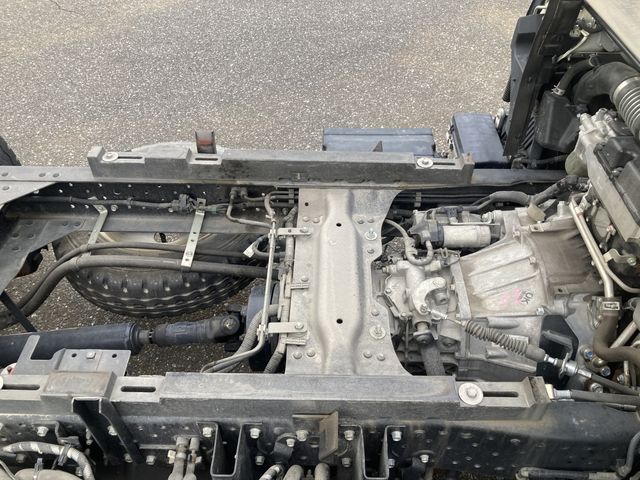 Isuzu ELF TRUCK 2020-08 17841-16