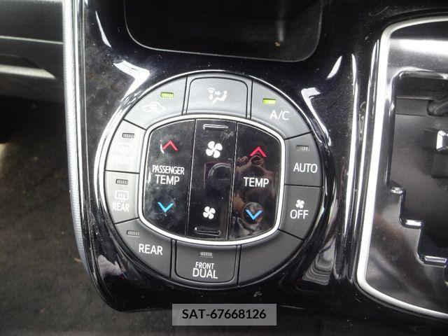 Toyota VOXY 2017-03 232125-10