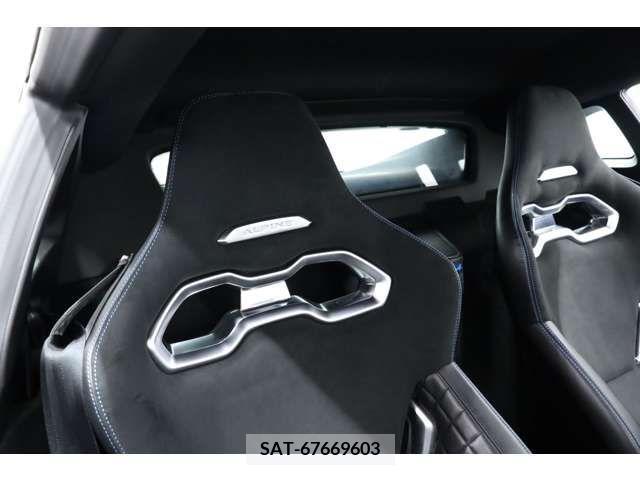 Renault ALPINE 2019-06 317133-11