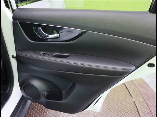 Nissan X-TRAIL 2019-07 28674-25