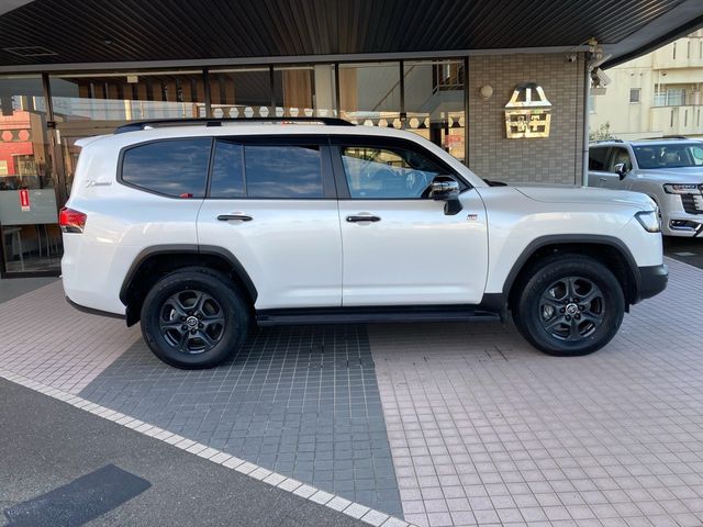 Toyota LAND CRUISER 2021-09 195498-4
