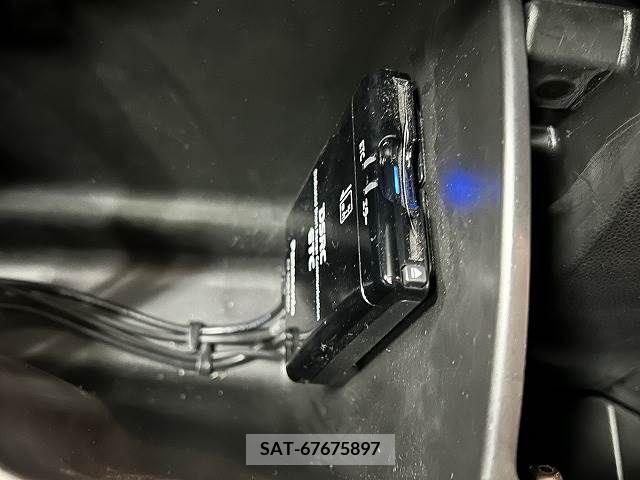 Suzuki SWIFT 2018-06 215300-5