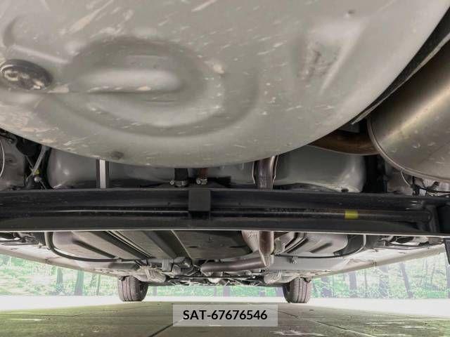 Toyota SIENTA 2018-01 222874-19