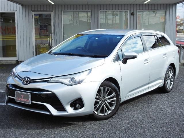 Toyota AVENSIS 2017-07 184482-0