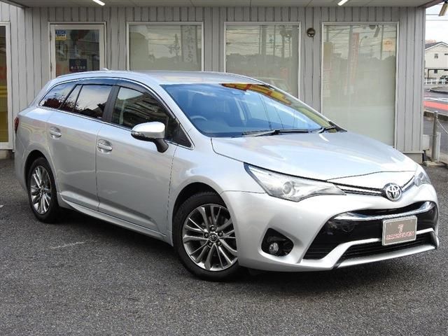 Toyota AVENSIS 2017-07 184482-2