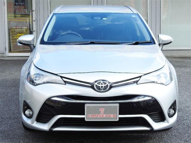 Toyota AVENSIS 2017-07 184482-1
